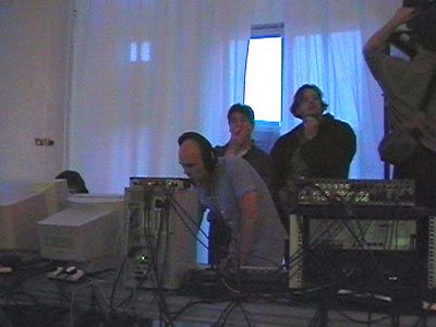 palais de beaux arts/i love johnny 2000